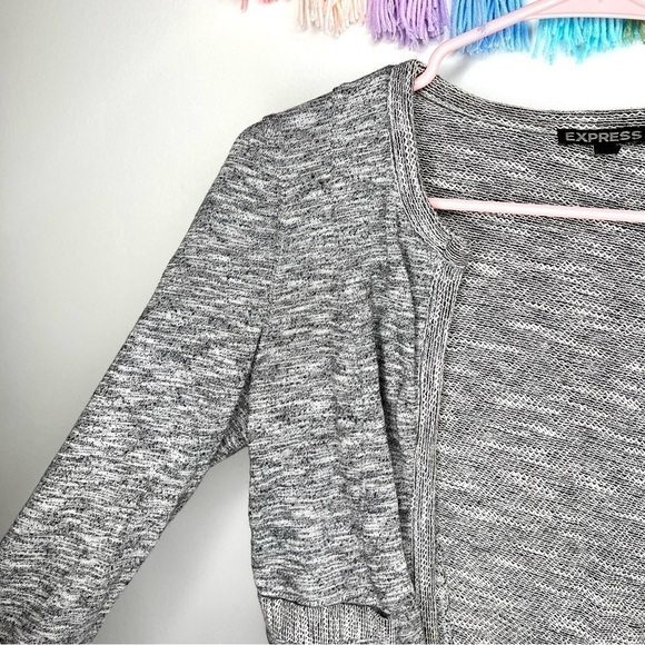 Express Gray Knit Beaded Cropped Cardigan 3/4 Sleeve Blazer Size Extra Small - Picture 2 of 12